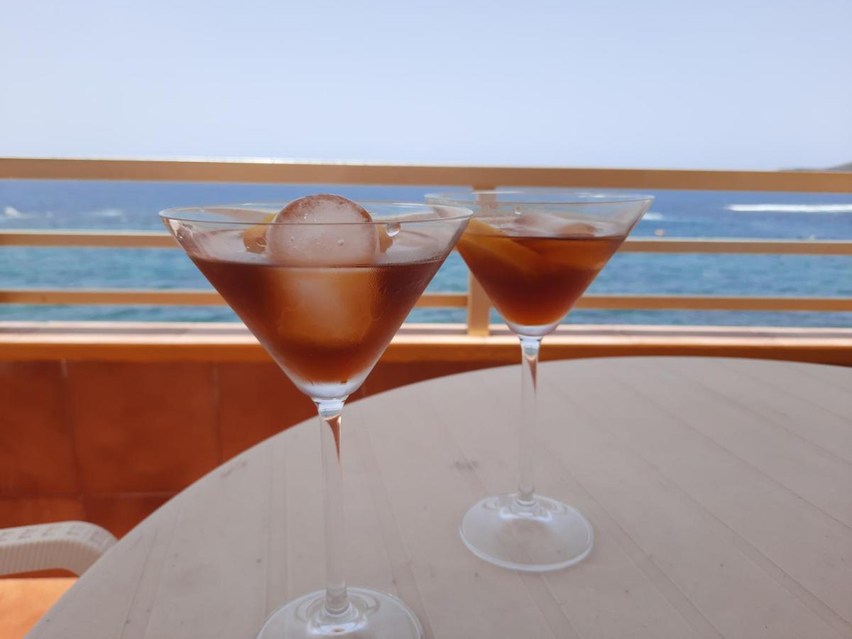 Isamaría Terraza Y Piscina En La Playa Las Palmas de Gran Canaria