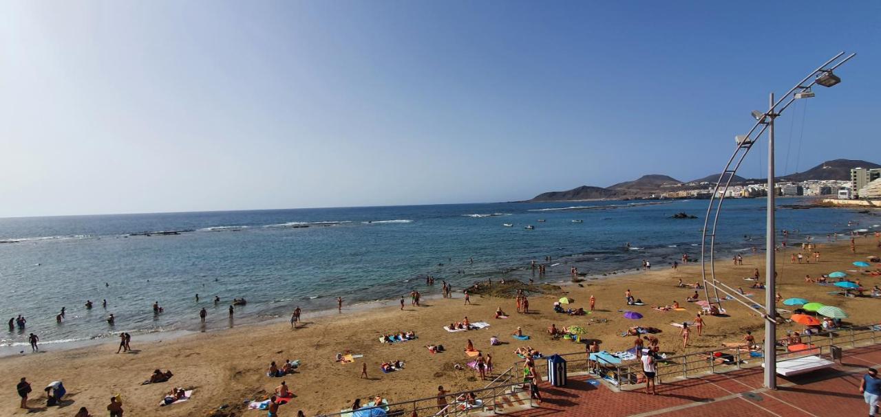 Isamaría Terraza Y Piscina En La Playa * Las Palmas de Gran Canaria